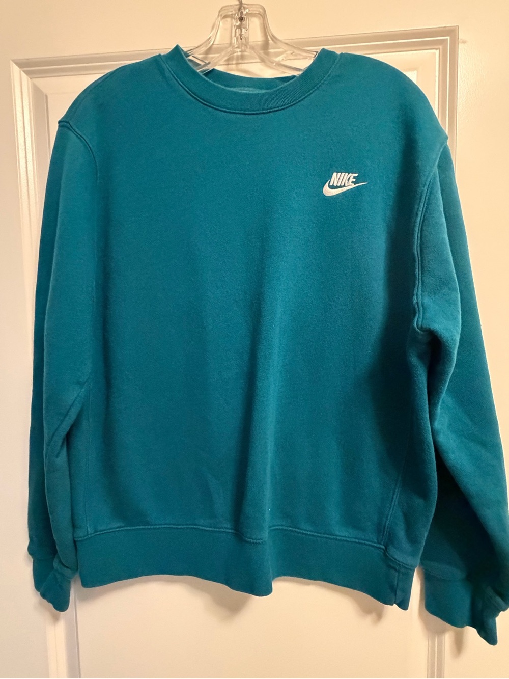 Nike Sportswear Club Fleece
Men's Crew size M